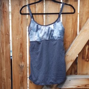 Lululemon gray athletic workout tank top sz 8